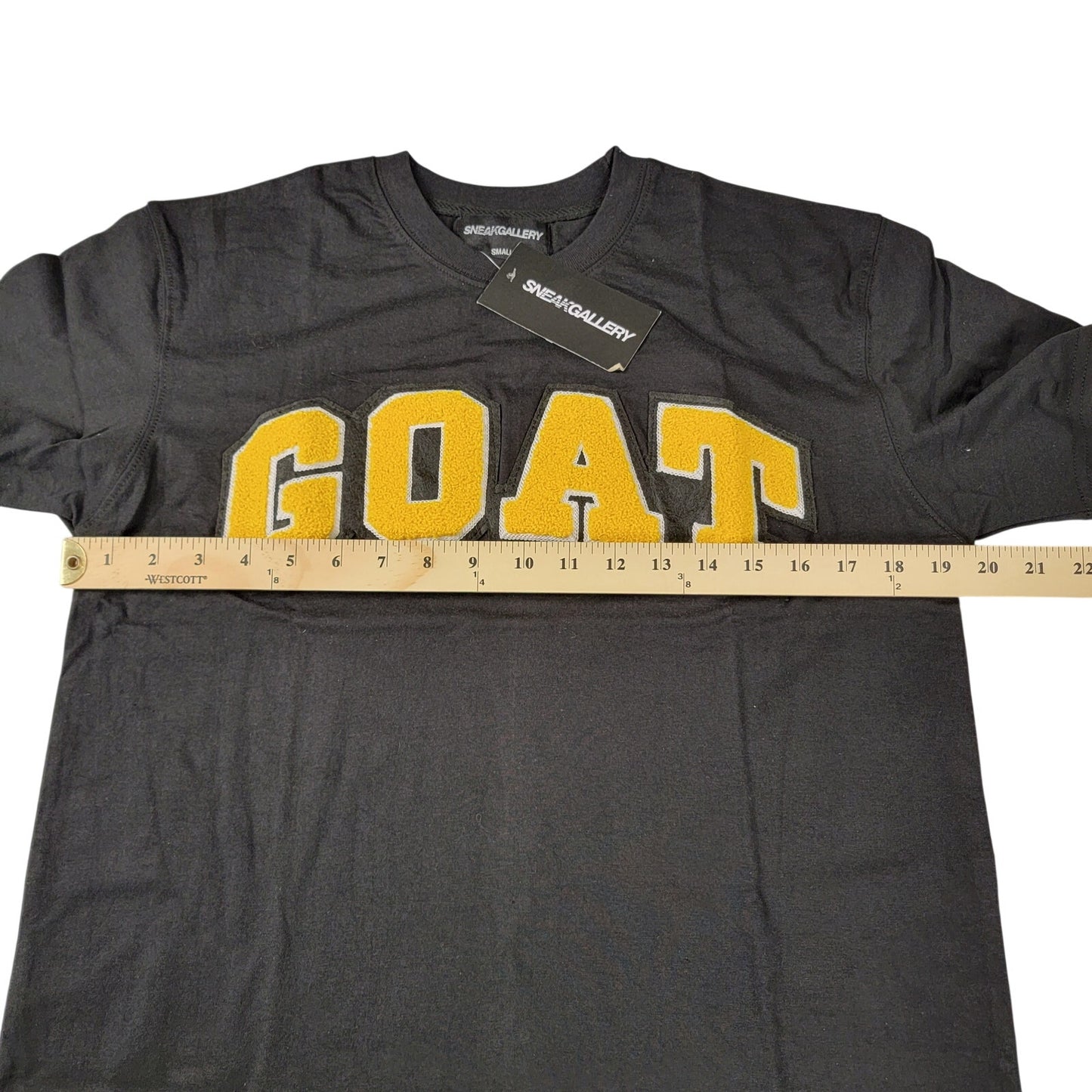 SneakGallery GOAT Chenille Tee Shorts Set Black Yellow Small NWT Streetwear4