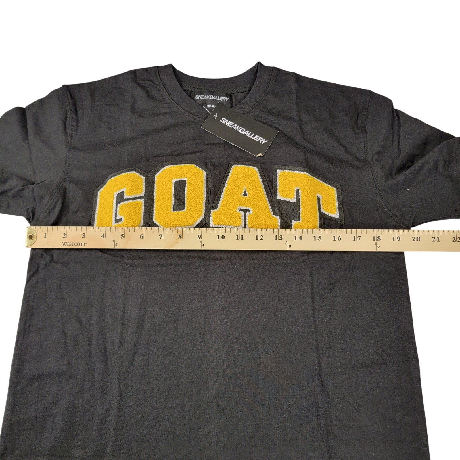 SneakGallery GOAT Chenille Tee Shorts Set Black Yellow Small NWT Streetwear4