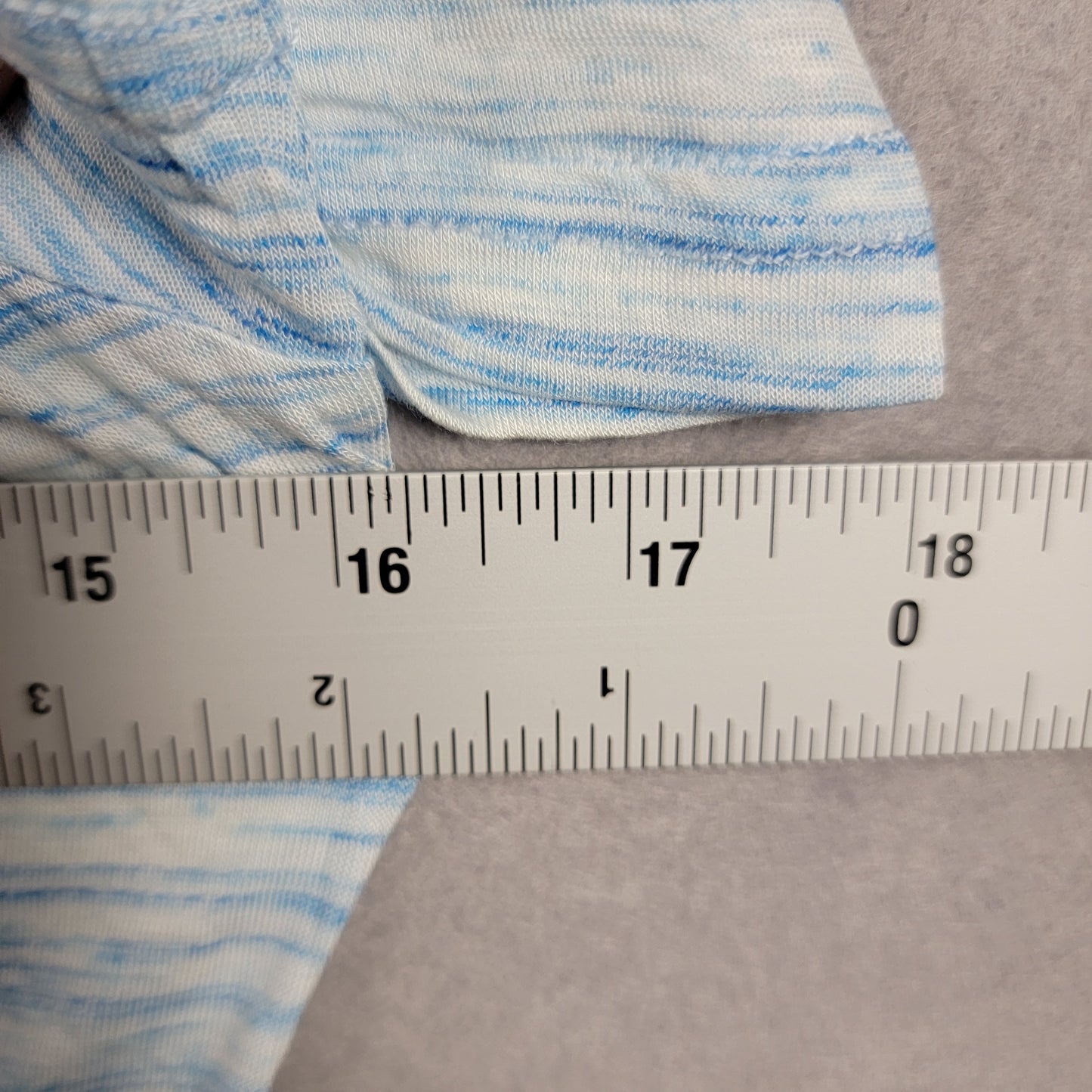 Fitwear Womens M+ Blue White Striped V Neck Short Sleeve Tee NWT6