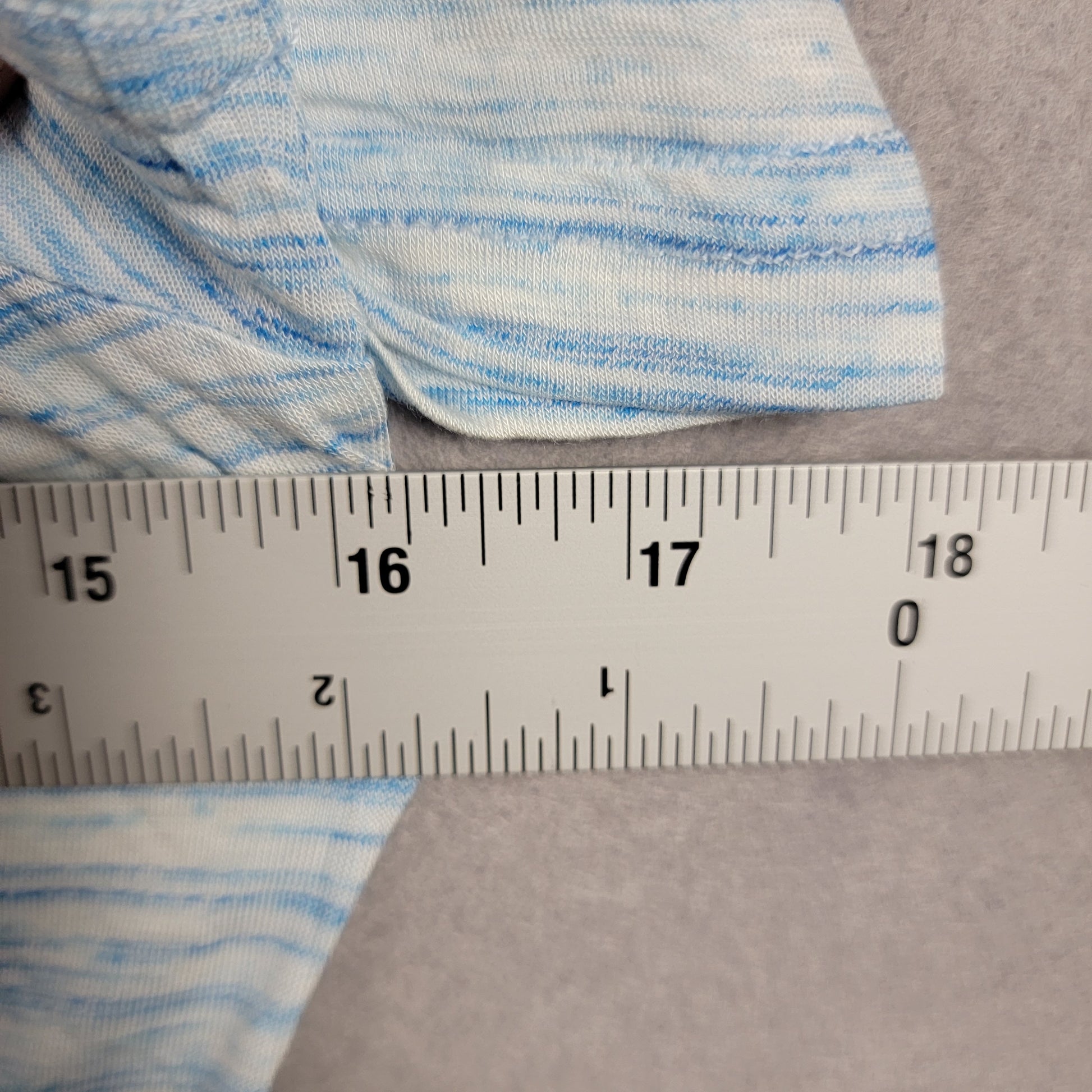 Fitwear Womens M+ Blue White Striped V Neck Short Sleeve Tee NWT6