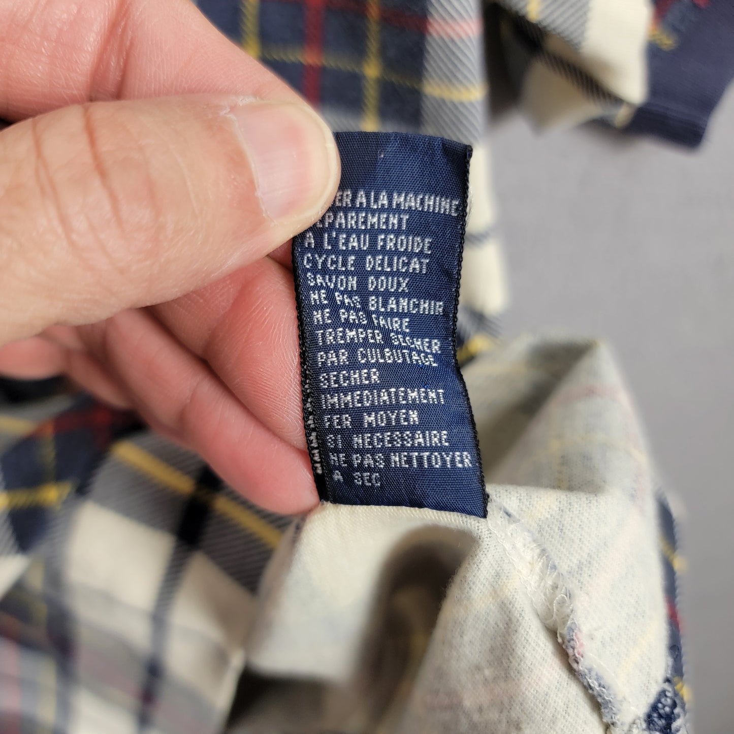 Vintage Tommy Hilfiger Shirt Mens L Plaid Heavy Cotton Polo Lion Crest 90s Used7