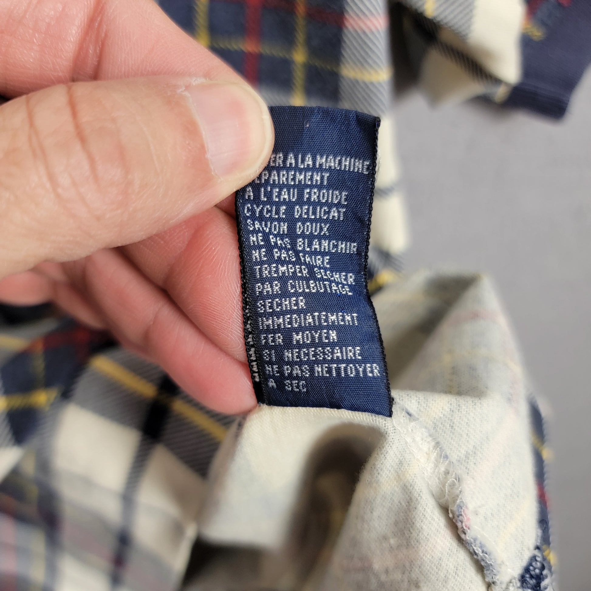 Vintage Tommy Hilfiger Shirt Mens L Plaid Heavy Cotton Polo Lion Crest 90s Used7