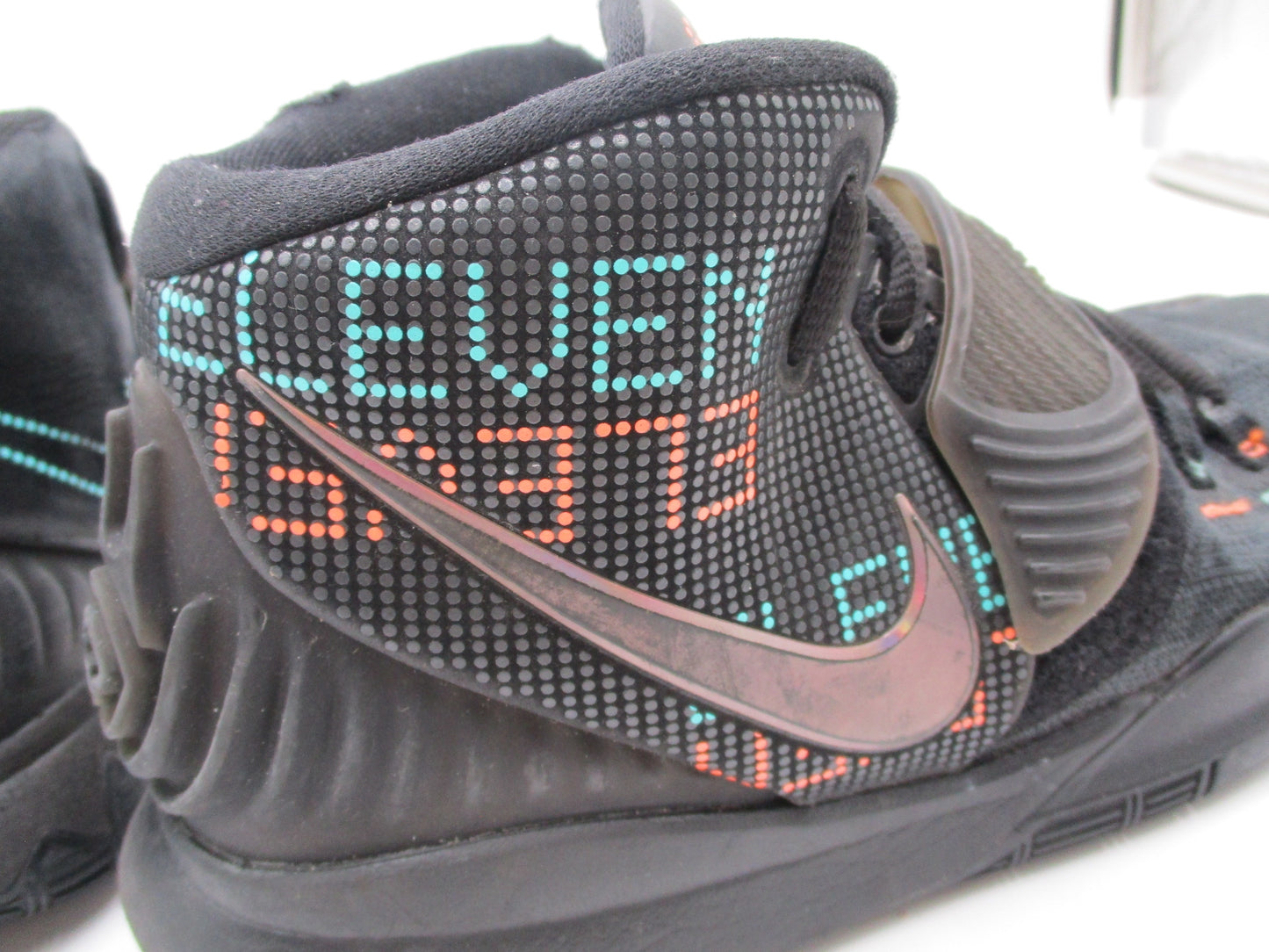 Nike Kyrie 6 GS Eleven BQ5599-006 Black Youth 6.5Y Used 1I813